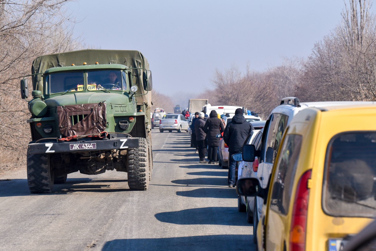 Neben humanitärer Hilfe benötigt die Ukraine auch Waffen und Treibstoff! (Symbolbild)