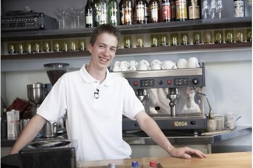 Marco, 19, überzeugte Rach ebenfalls. Er erhielt eine Lehrstelle im Service. 