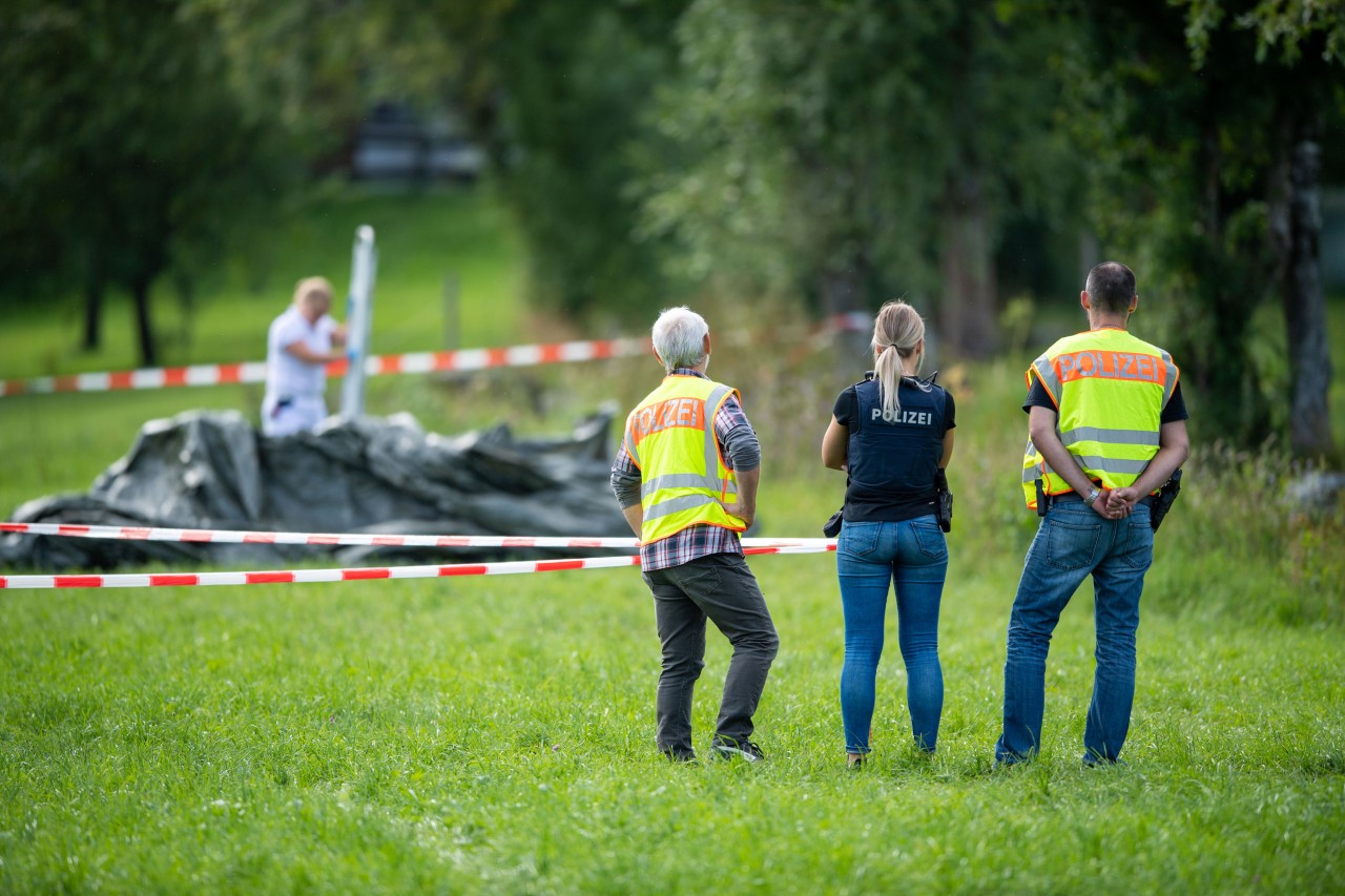 In einem Bachbett wurde die Leiche der 17-Jährigen gefunden. 