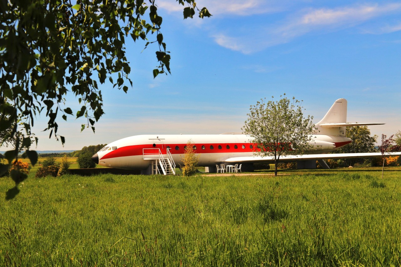 Ein 3000 Quadratmeter großes Gelände umgibt die Caravelle.