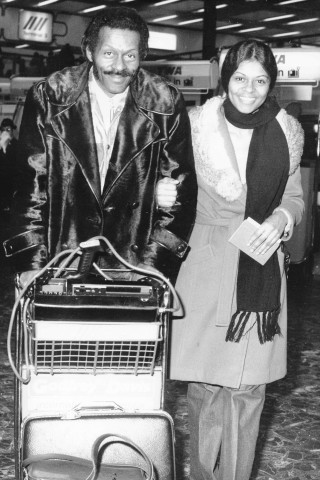 Chuck Berry und seine Tochter Ingrid, Ende der 60er Jahre.