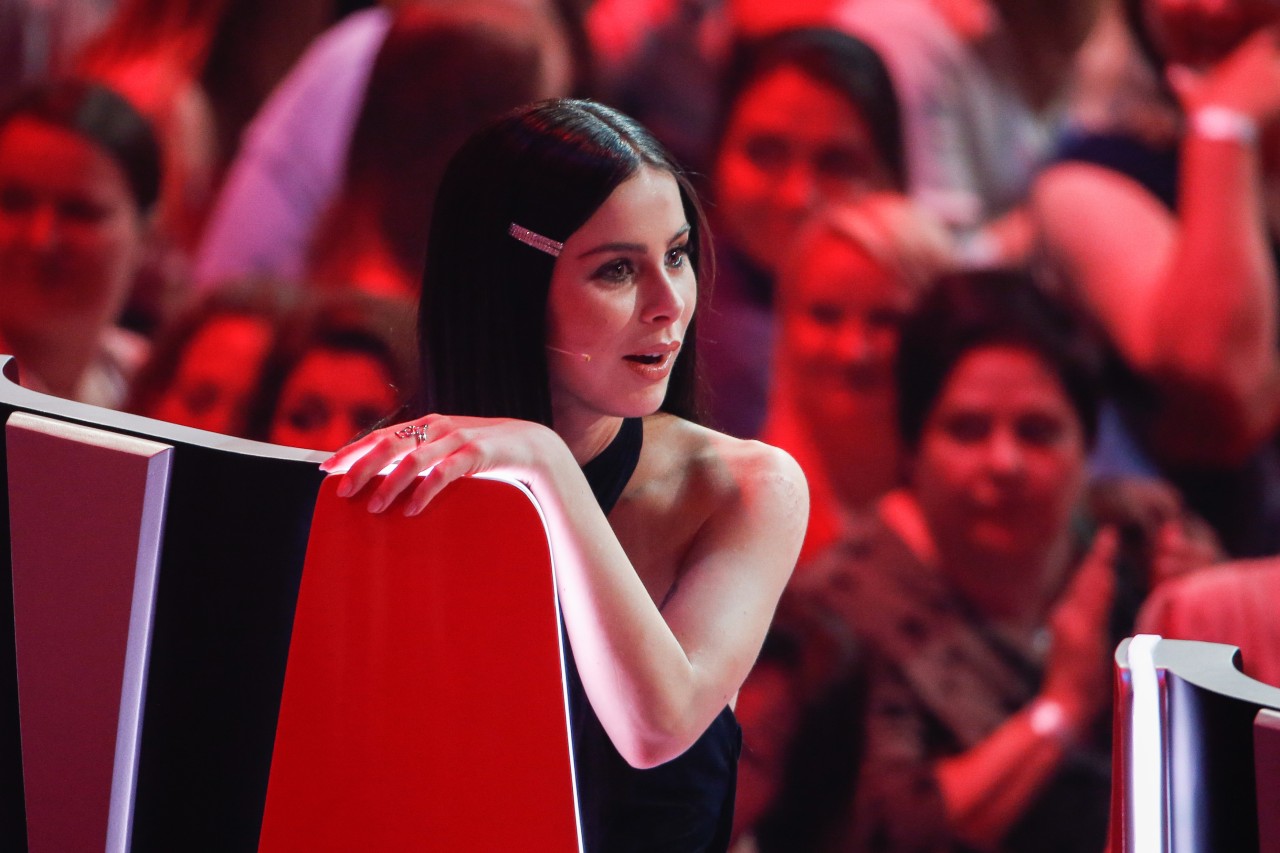 Lena Meyer-Landrut kann nicht fassen, was sie in den Battles bei „The Voice Kids“ hört (Archivbild)