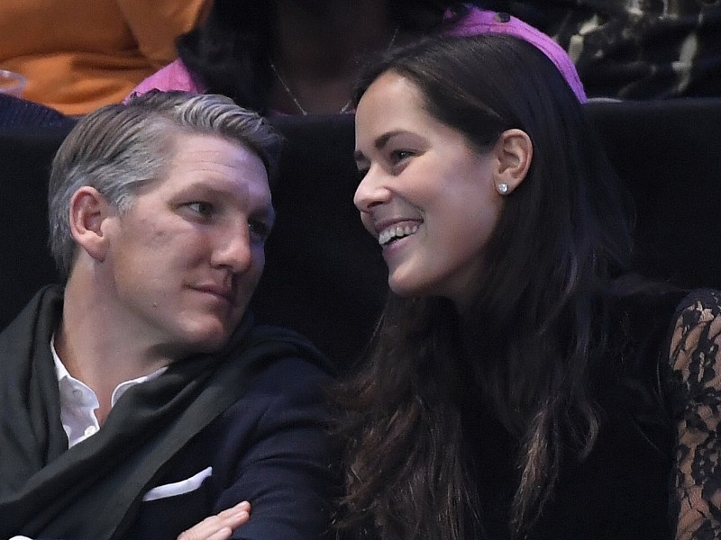 Der Nachwuchs ist da! Fußball-Weltmeister Bastian Schweinsteiger und die Ex-Tennisspielerin Ana Ivanovic sind am 18. März Eltern eines Jungen geworden.