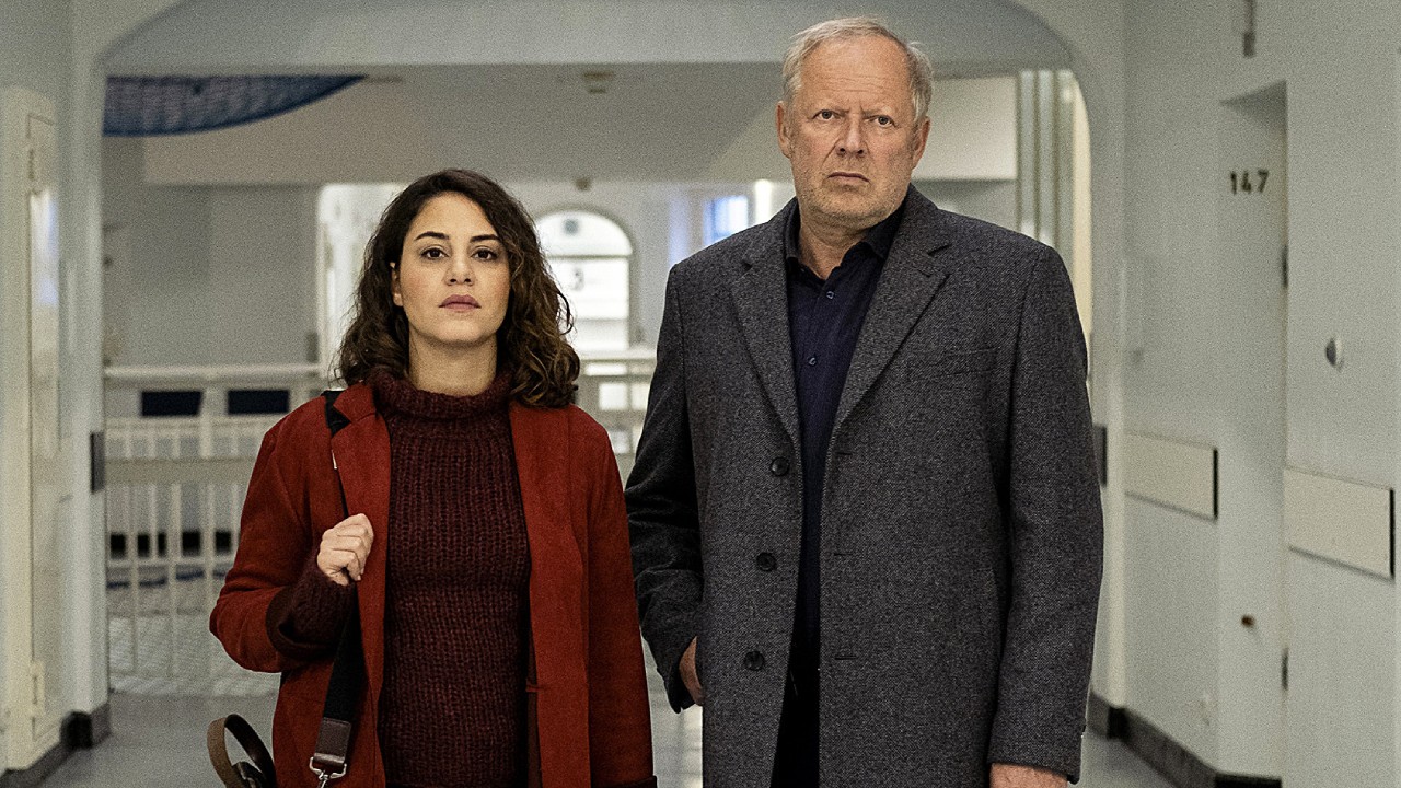 Nach über zwei Jahren Verspätung zeigt der ARD endlich den „Tatort: Borowski und die Schatten des Mondes“.