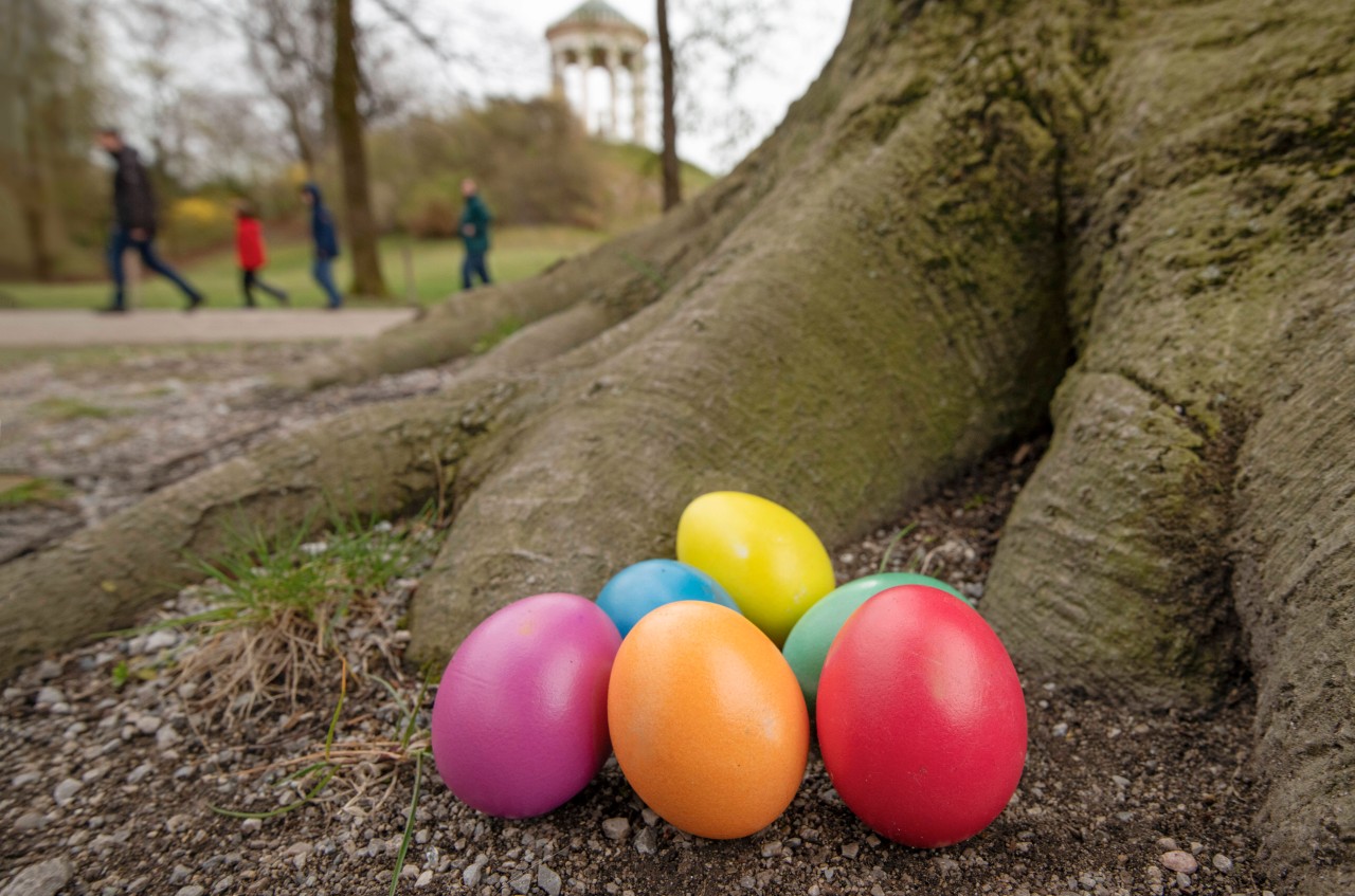 Wetter in NRW: Können die Kinder an Ostern im Garten nach Eiern suchen? Oder kippt das Wetter vorher wieder? (Symbolbild)