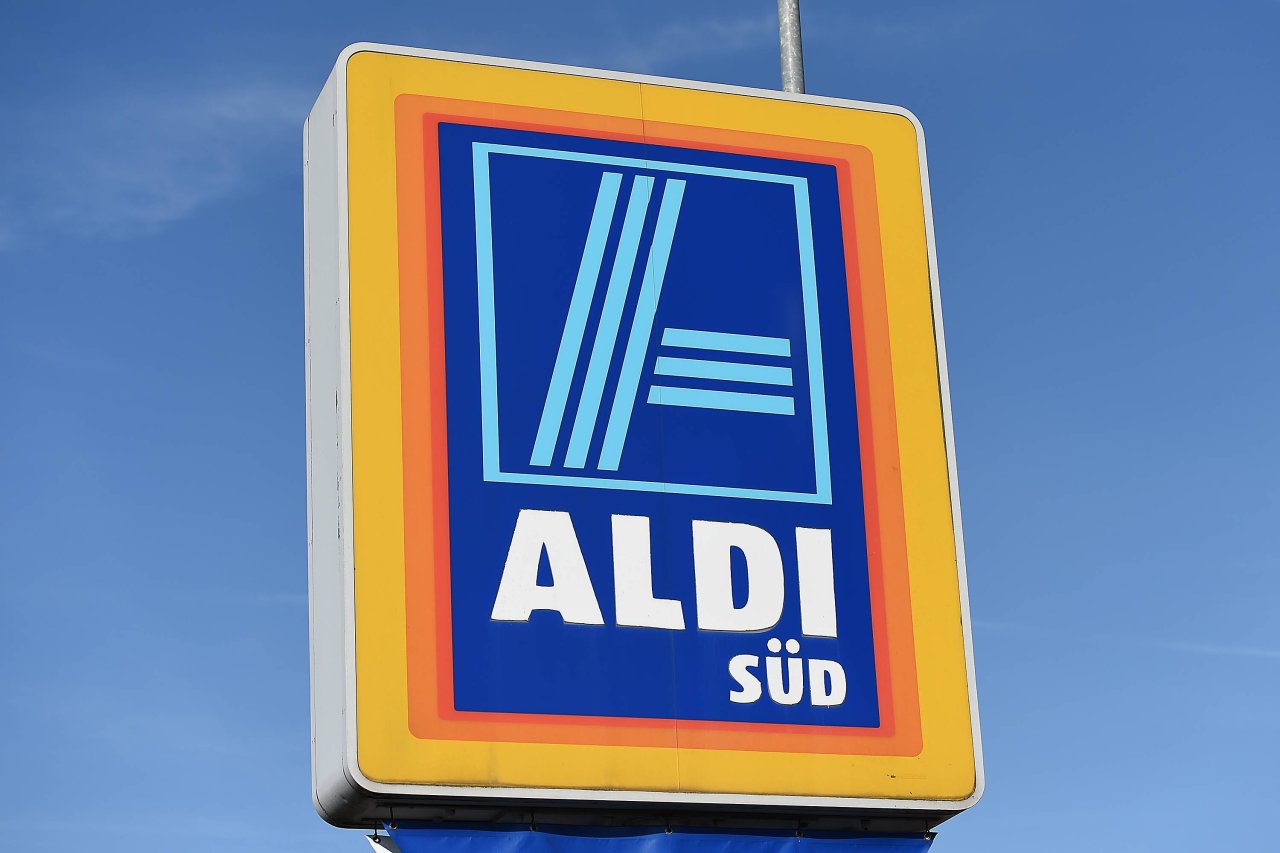 Aldi: Kundin schockiert, weil Kassiererin diesen Wunsch hat - „Gibt ja ...