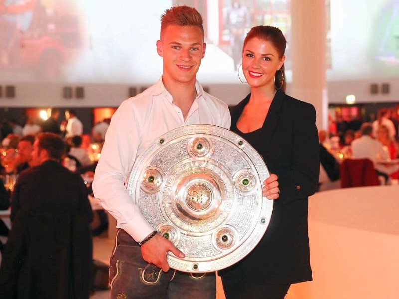 Star-Kicker Joshua Kimmich ist mit der angehenden Juristin Lina Meyer zusammen.