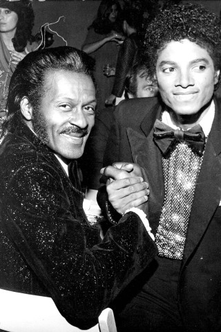 Anfang der 80 Jahre traf die Rock’n’Roll-Legende Chuck Berry den späteren King of Pop Michael Jackson.