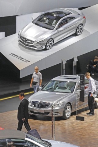 Mercedes bei dem Autosalon in Paris.