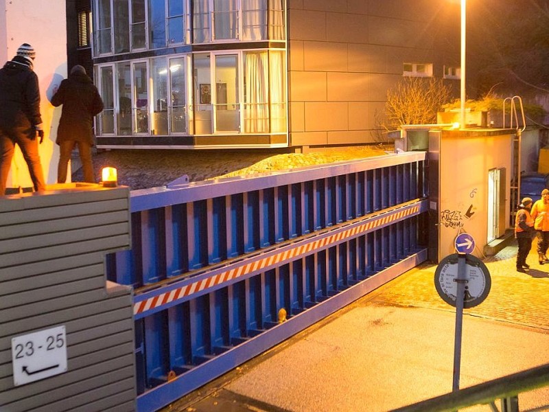 Hochwasser in Hamburg: Die Feuerwehr rückte zu Hunderten Einsätzen aus.