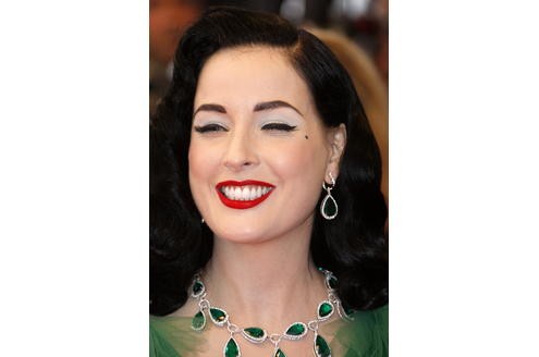 Dita von Teese ist der Künstlername von Heather Renée Sweet.