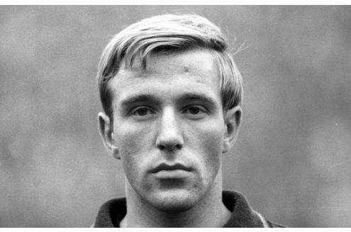 Ob im Jahre 1965 als Spieler der deutschen Nationalmannschaft...
