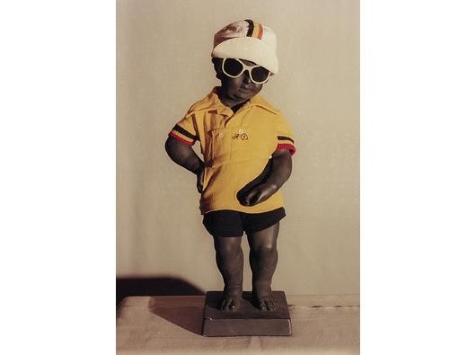 Im Gelben Trikot der Tour der France. Zum Auftakt der diesjährigen Tour der France trug Manneken Pis am 4. Juli ein historisches Gelbes Trikot. (Foto: Musée de la Ville de Bruxelles)