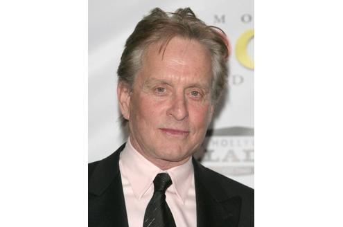 ... Michael Douglas als Michael Demsky.