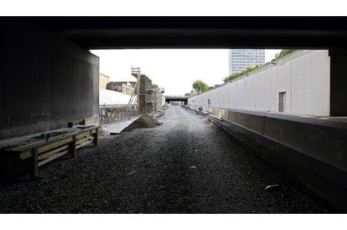 Die Wände und die ersten Deckenplatten des neuen Tunnels wurden im Sommer 2010 installiert.