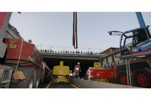 Die Wände und die ersten Deckenplatten des neuen Tunnels wurden im Sommer 2010 installiert.