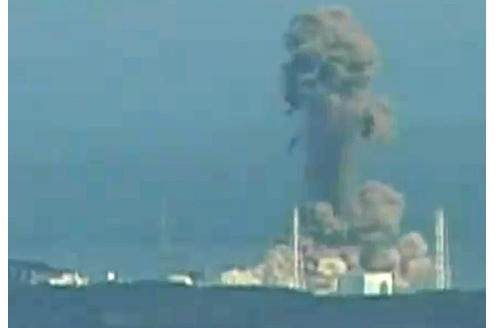 . . . gibt es keine gesicherten Informationen. Nach Angaben der Internationalen Atomenergiebehörde (IAEA) wurde die Hülle des Reaktorkerns nicht beschädigt.