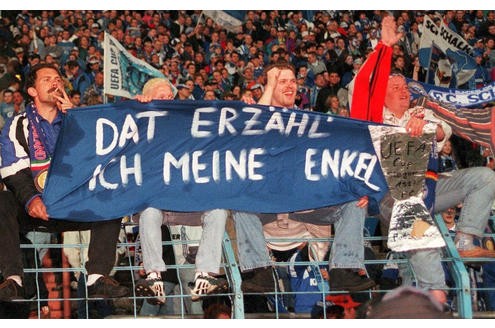 ...Der Pott ist im Pott. ein Tag, an den sich jeder Schalke-Fan noch erinnert, als wäre es gestern gewesen.