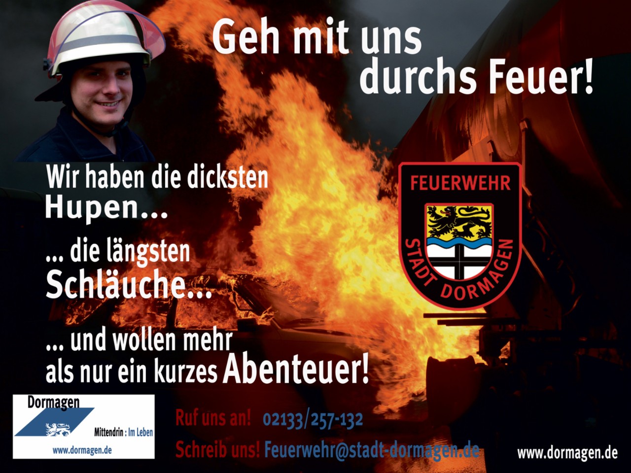 Mit diesen anzüglichen Postkarten wirbt die Feuerwehr in Dormagen um Nachwuchskräfte.