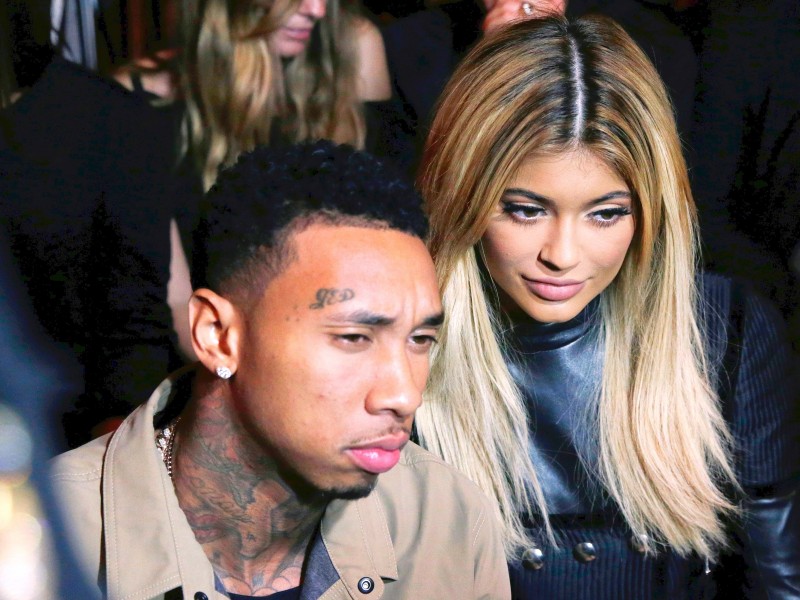 Und auch Schwester Kylie fliegt auf Erfolgskurs. Die schöne Instagram-Queen (sie hat mehr als 75 Millionen Fans) betreibt eine eigene Mode- und Kosmetiklinie. Mit Rapper Tyga (Foto) ist das Kardashian-Küken nicht mehr zusammen.