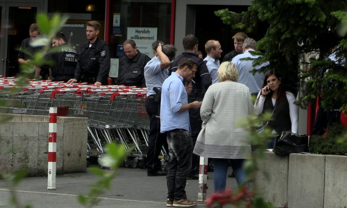 20170811_Bombendrohung_Kaufland_Gladbeck_ANC-NEWS-05.jpg