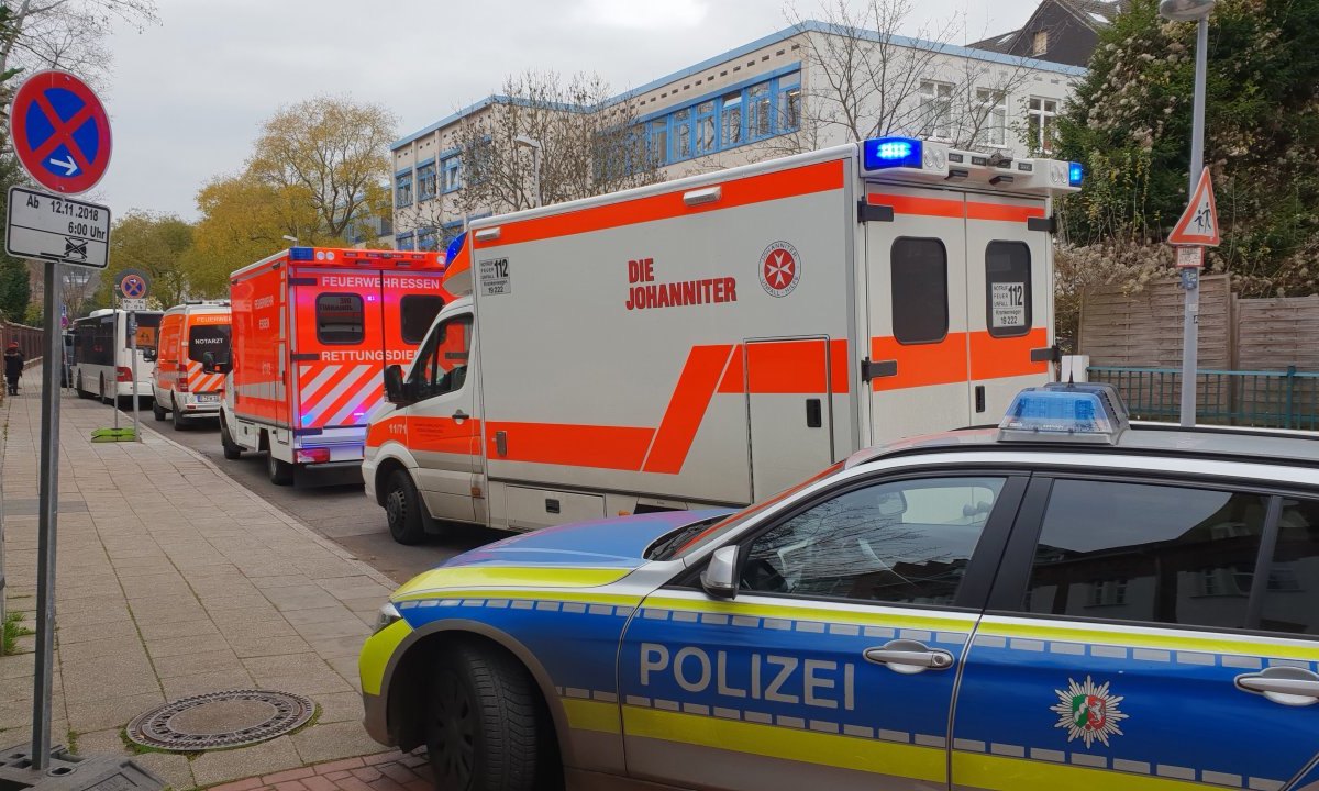 20181120_Feuerwehreinsatz_Gymnasium_Essen_ANC-NEWS-06.jpg
