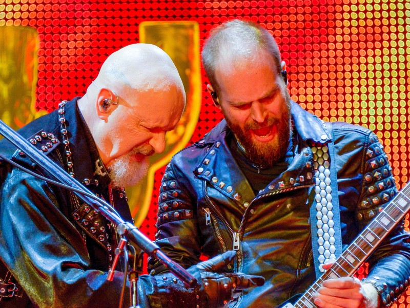 Bei der 29. Auflage des Festivals treten insgesamt knapp 200 Bands auf. Am 2. August trat bereits die britische Heavy-Metal Band Judas Priest auf. Hier zu sehen die Mitglieder Andy Sneap (r.) und Rob Halford.