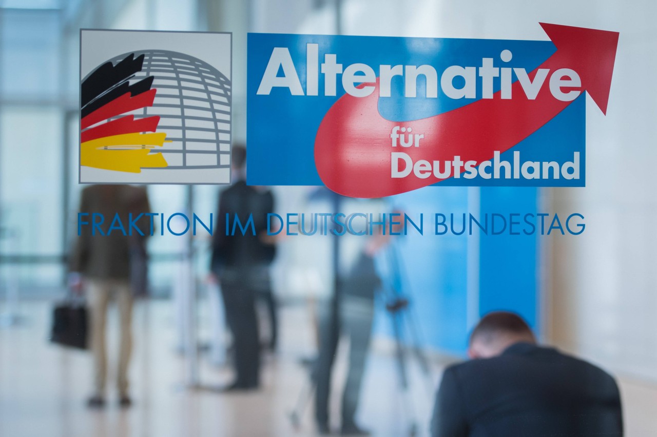 AfD: Chats eines NRW-Vorsitzenden sorgen jetzt für Wirbel, der auch den Bundesvorstand beschäftigt. (Symbolfoto)