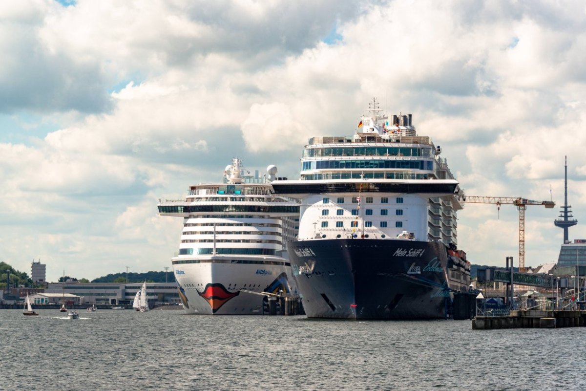 Aida und Mein Schiff.jpg