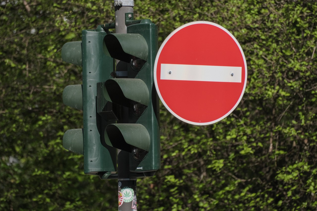 Von dem Stromausfall in München sind auch zahlreiche Ampeln betroffen (Symbolfoto).