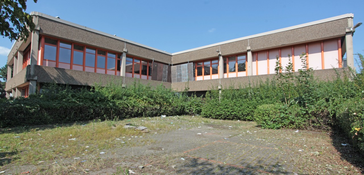 Duisburg: Das leerstehende Gebäude der Anne-Frank-Schule. (Archivbild)