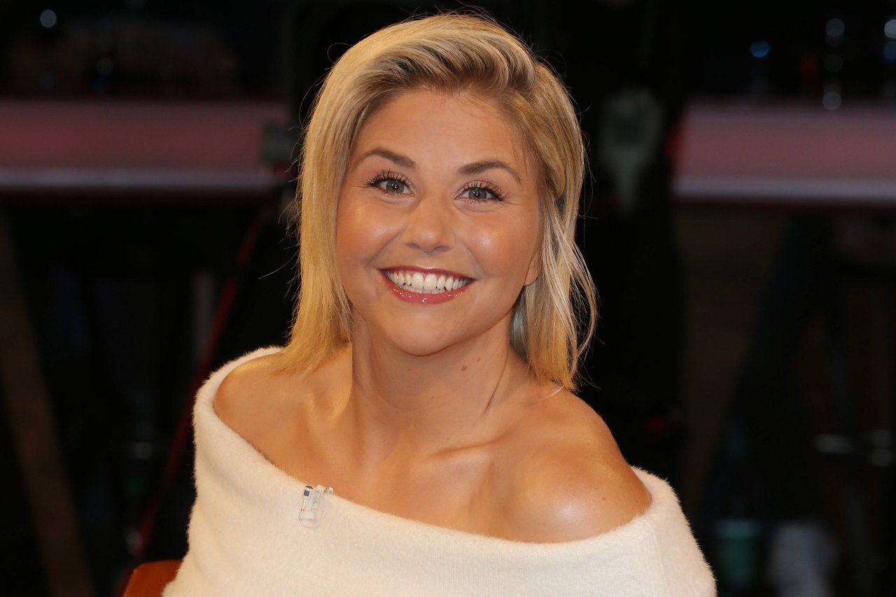 Beatrice Egli Heißes Foto Im Badeanzug „du Siehst Toll Aus“ Derwestende 