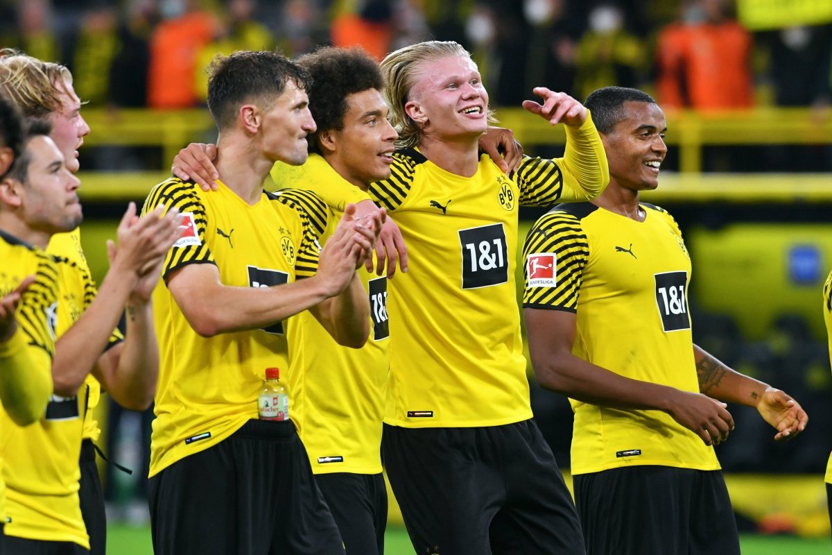 Borussia-Dortmund-Haaland-Akanji