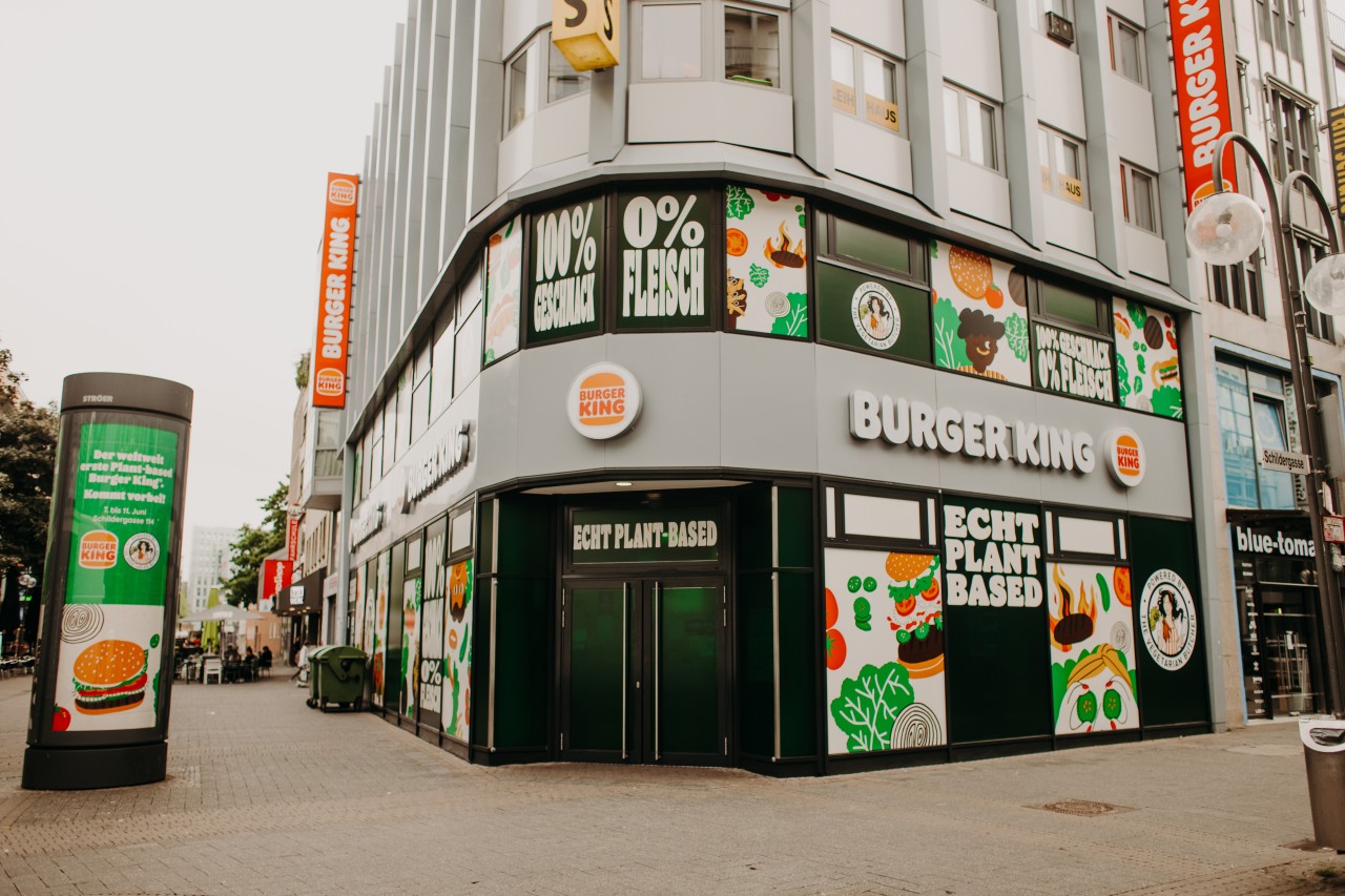 Burger King in NRW: Am Montag öffnete eine besondere Filiale in Köln in der Schildergasse - allerdings schließt sie am 11. Juni schon wieder. 
