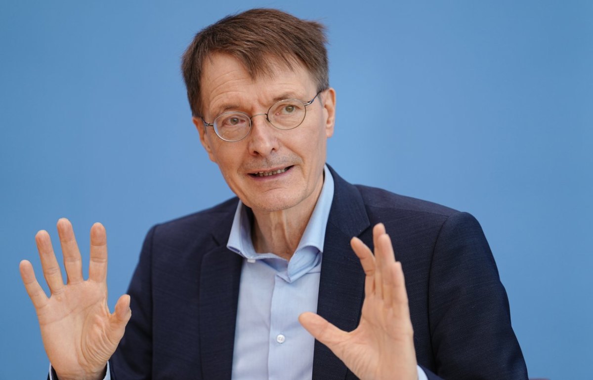 Corona in Deutschland: Karl Lauterbach kündigt neue Beschlüsse an – DAS soll sich jetzt alles ändern