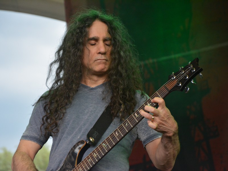 Die Band Fates Warning bei ihrem Auftritt im Amphitheater Gelsenkirchen. Dort fand wieder das Rock Hard Festival statt.