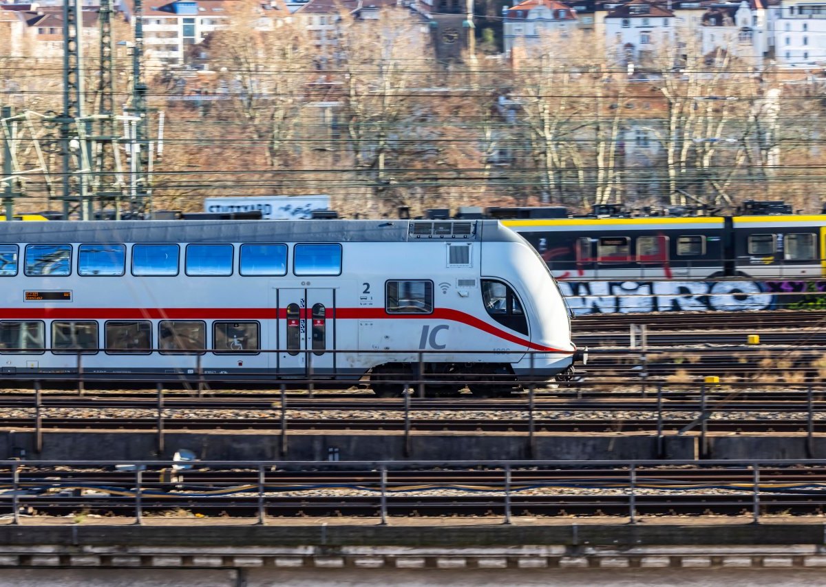 Deutsche Bahn.jpg