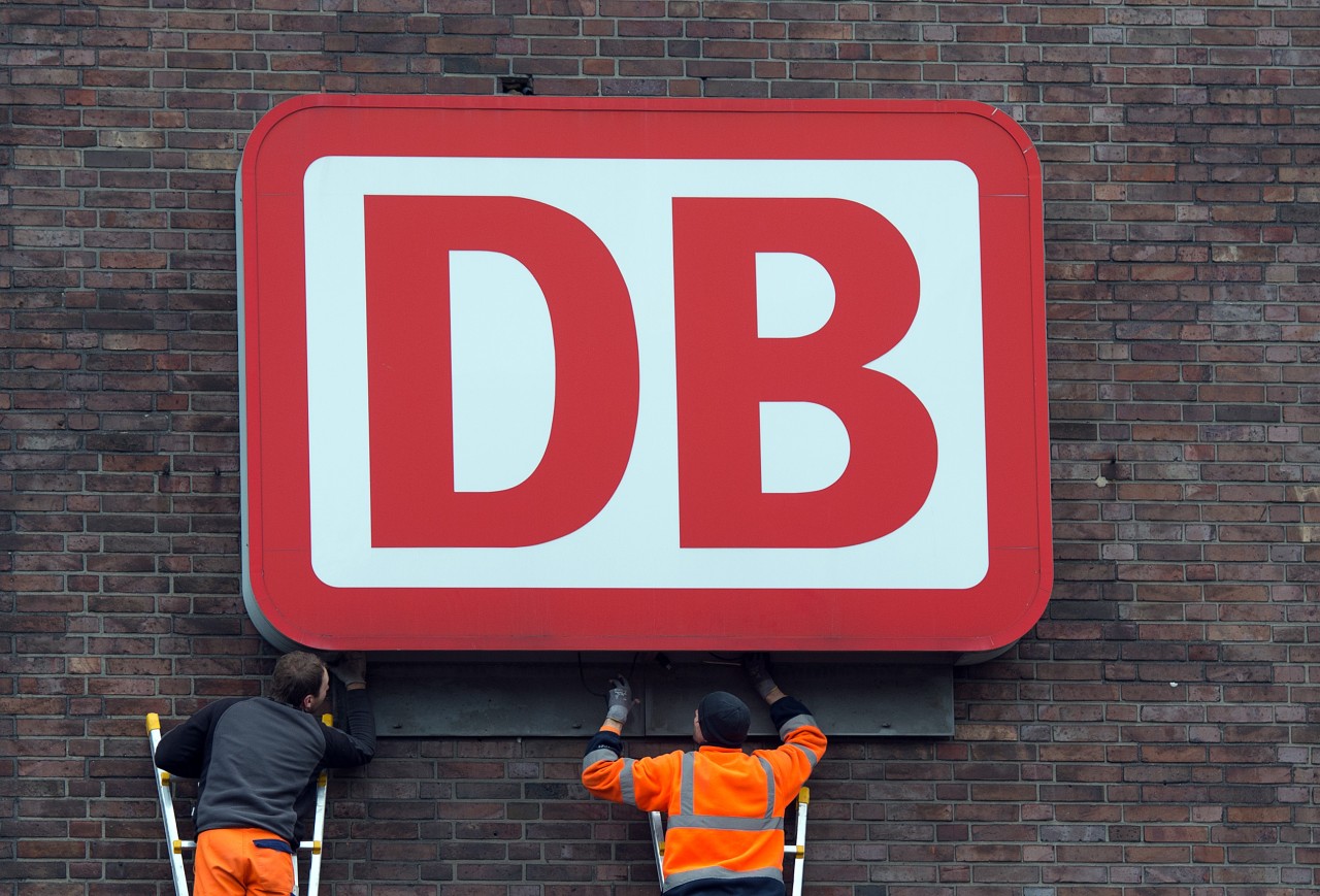 Die Deutsche Bahn steht vor einer Mammutaufgabe in NRW. (Symbolbild)