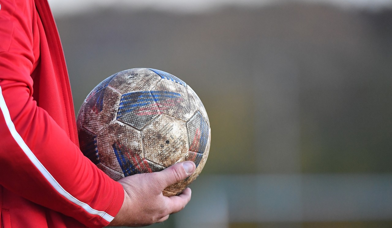 Mit Fußball hatte der Vorfall in Duisburg nichts mehr zu tun. (Symbolbild)