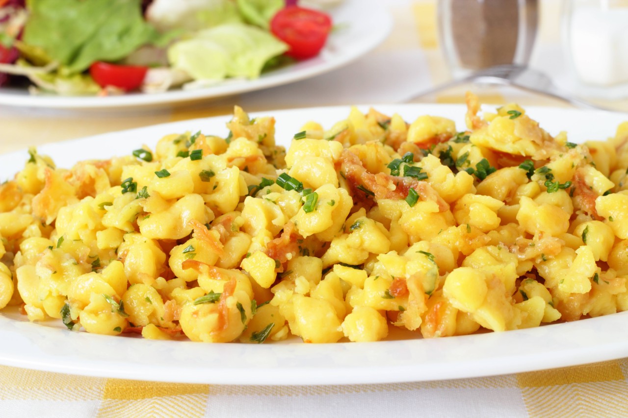 Derzeit werden bei Rewe, Edeka und Globus Eierspätzle von „Henglein“ zurückgerufen. (Symbolbild)