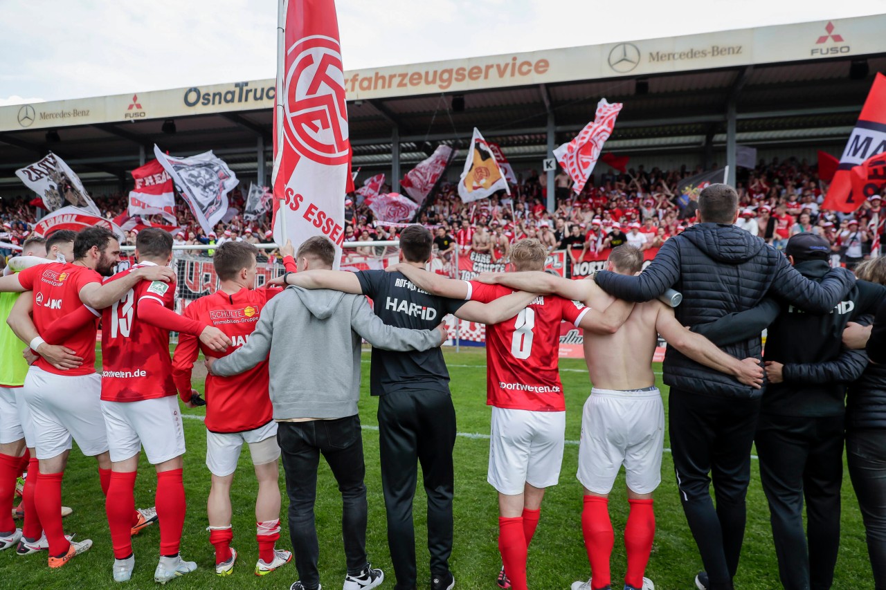 Rot-Weiss Essen grüßt nach einem 3:0-Sieg beim SV Rödinghausen von der Tabellenspitze.