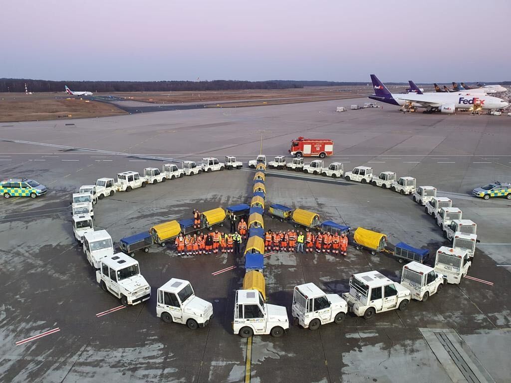 Der Flughafen Köln solidarisiert sich mit den Menschen aus der Ukraine. 