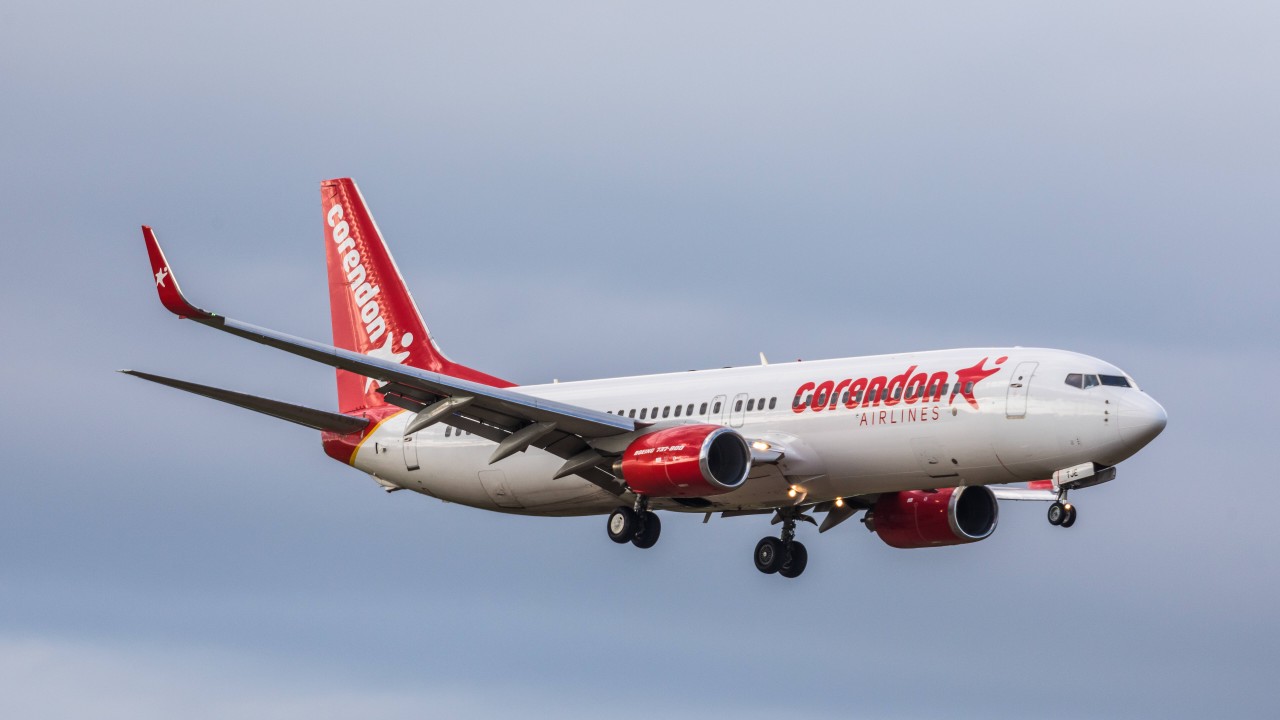 Seit 2018 fliegt die Billig-Fluglinie Corendon Airlines den Flughafen Köln/Bonn an. (Archivbild)