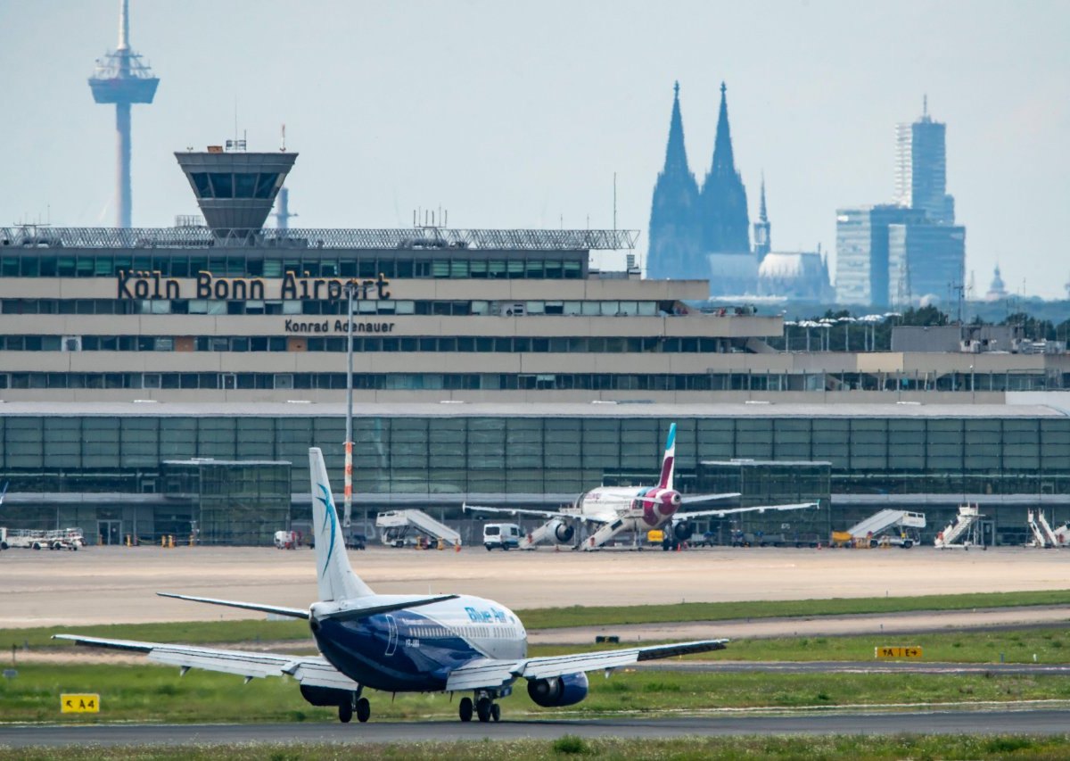 Flughafen Köln Bonn.jpg