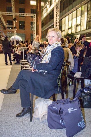 Auszeit vom Bundestag: Renate Künast auf der Ethical Fashion-Show.