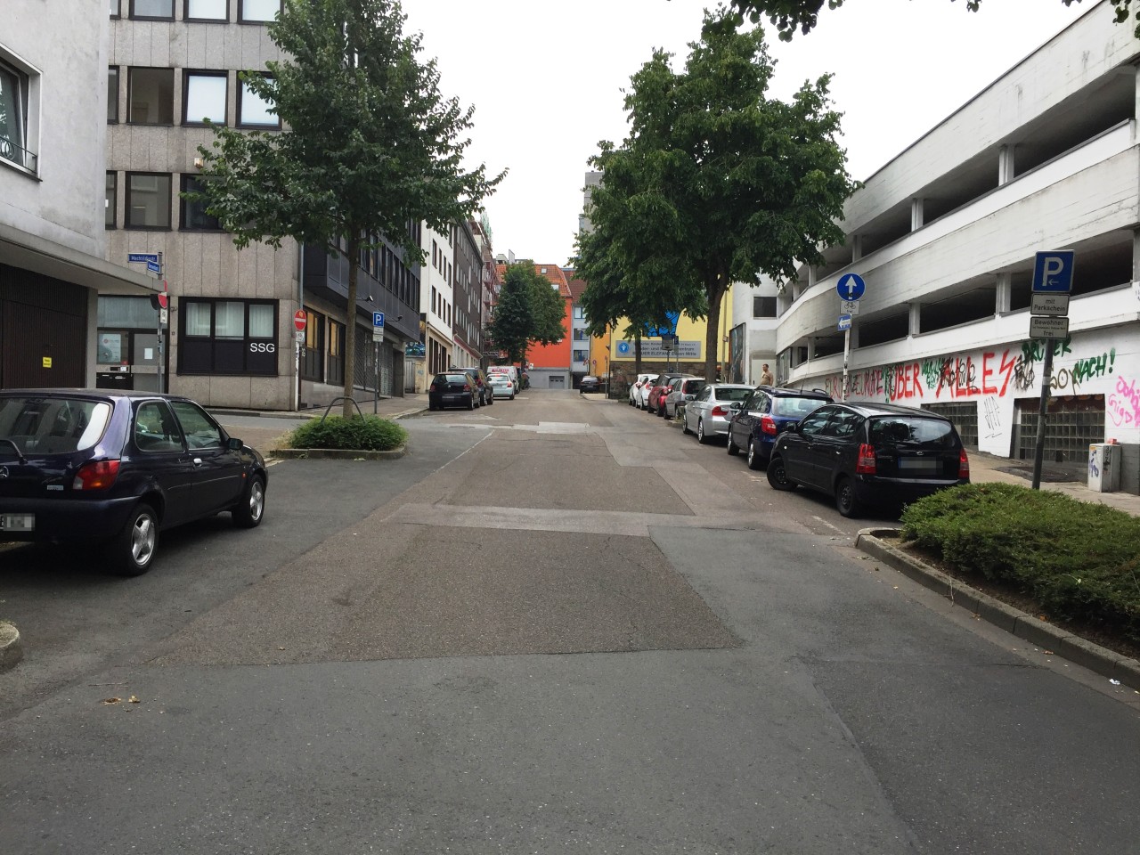 Heute liegt die Gerswidastraße parallel zur I. Weberstraße. 