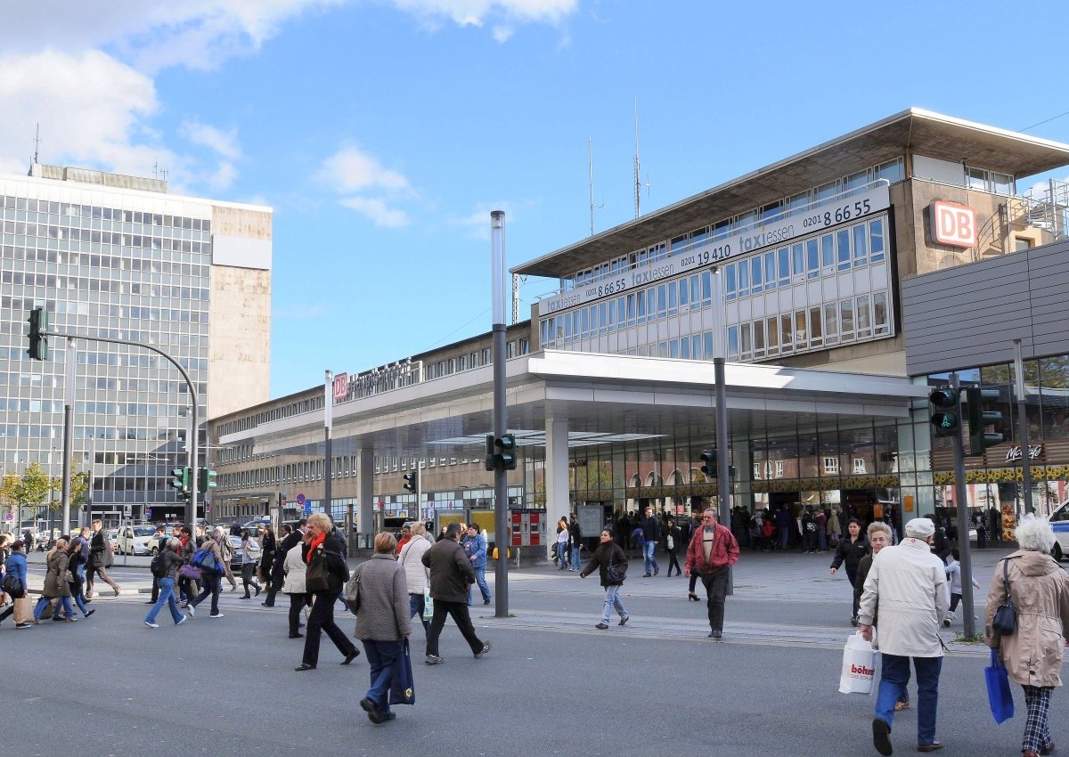 Hauptbahnhof Essen.jpg