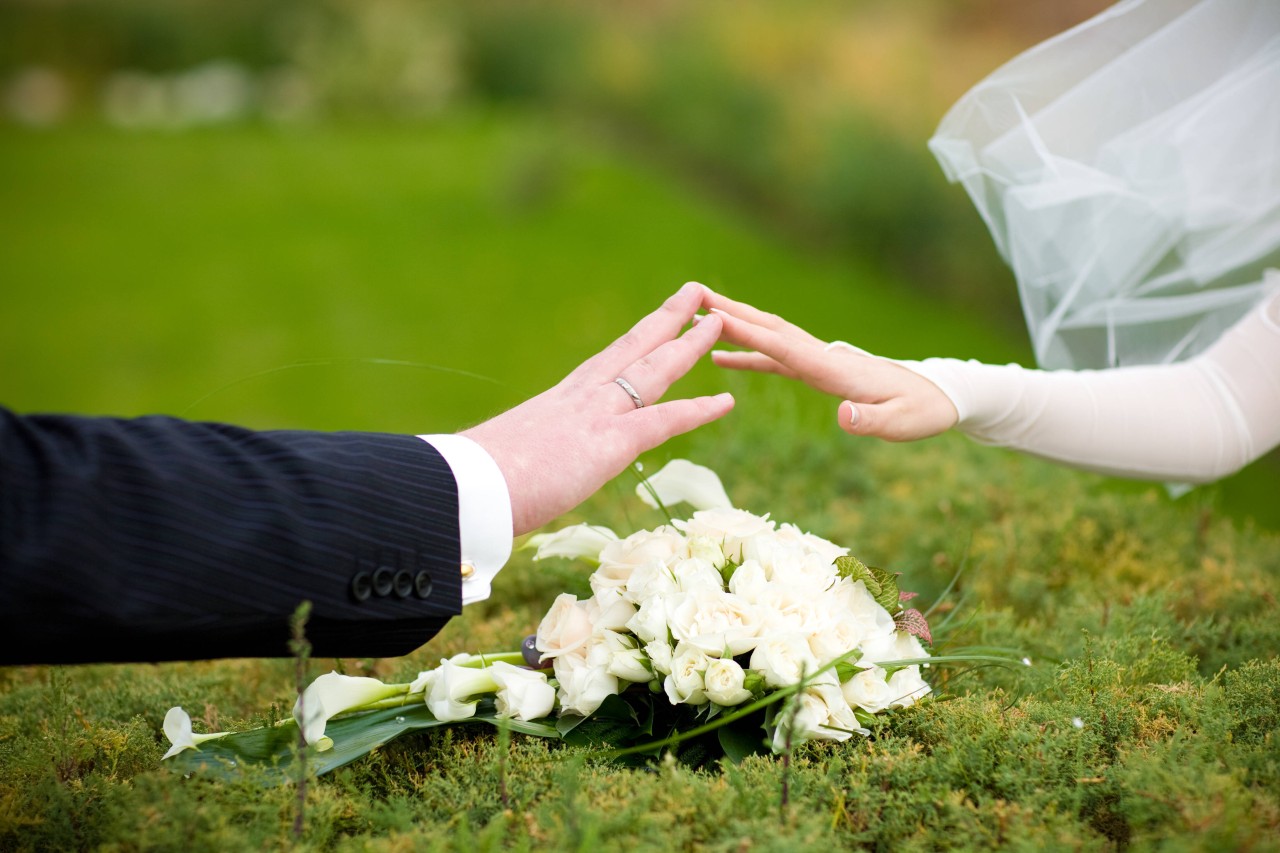 Kurz vor der Trauung wird die Hochzeit eines Paares abgesagt - der Grund ist irre. (Symbolbild)