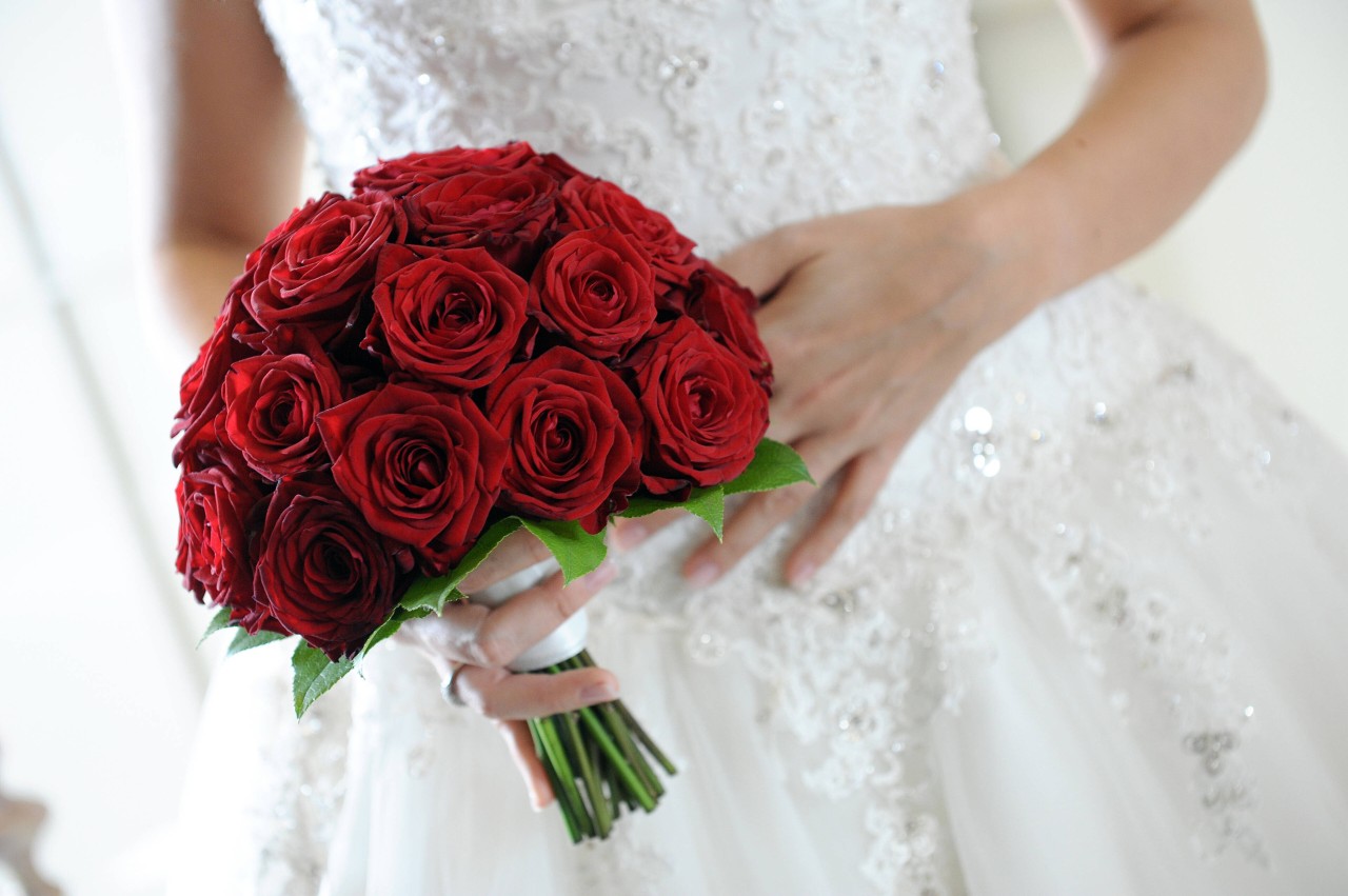 Hochzeit: Eine 33-jährige Braut musste eine harte Entscheidung treffen. (Symbolbild)