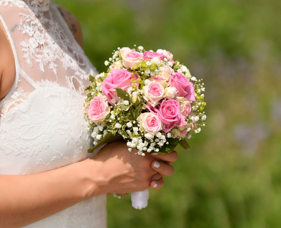 Eine Braut erlebt auf ihrer Hochzeit einen wahrgewordenen Alptraum. (Symbolbild)